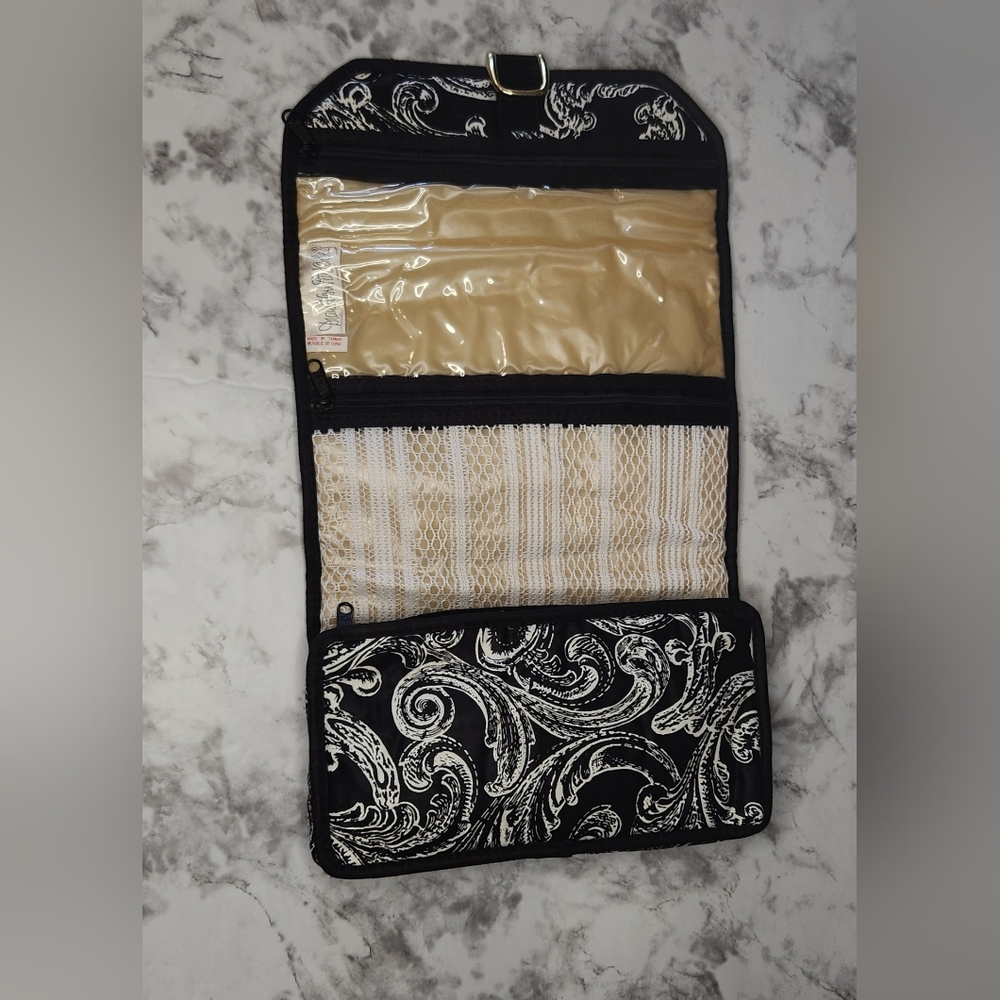 Diane Von Furstenberg Make up Travel Bag Black White Scroll Paisley Vintage - Picture 3 of 9